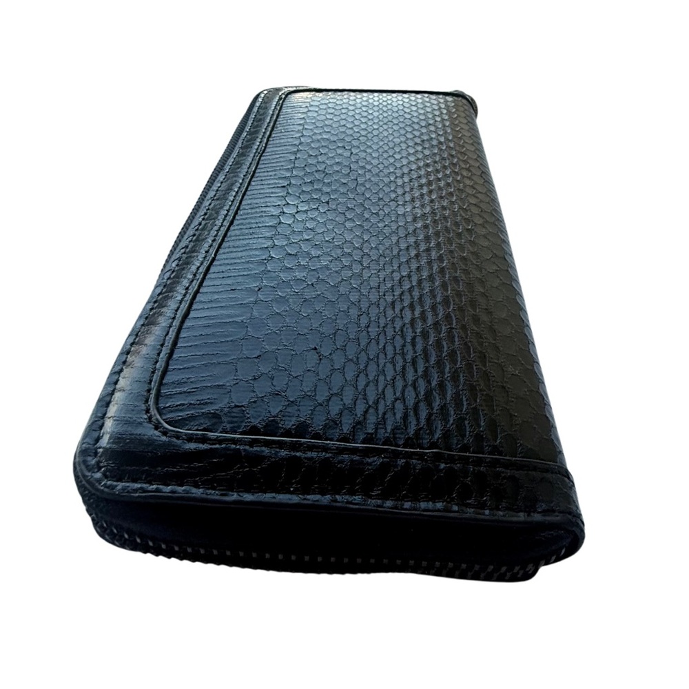 BCBG Clutch Wallet - Picture 4 of 8